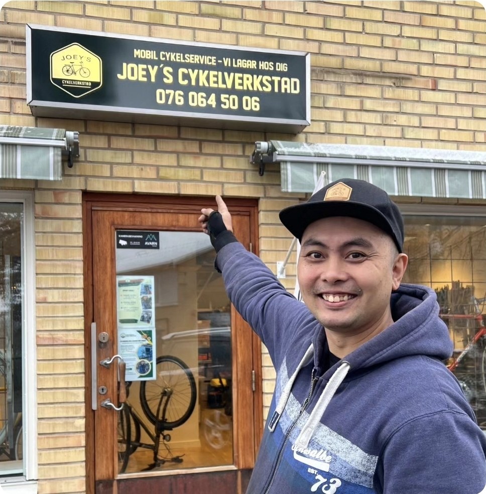 Joey Mercurio utanför verkstaden